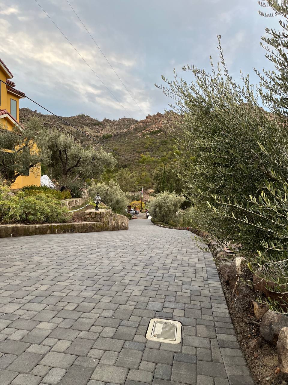 Catalina Grande paver driveway installation